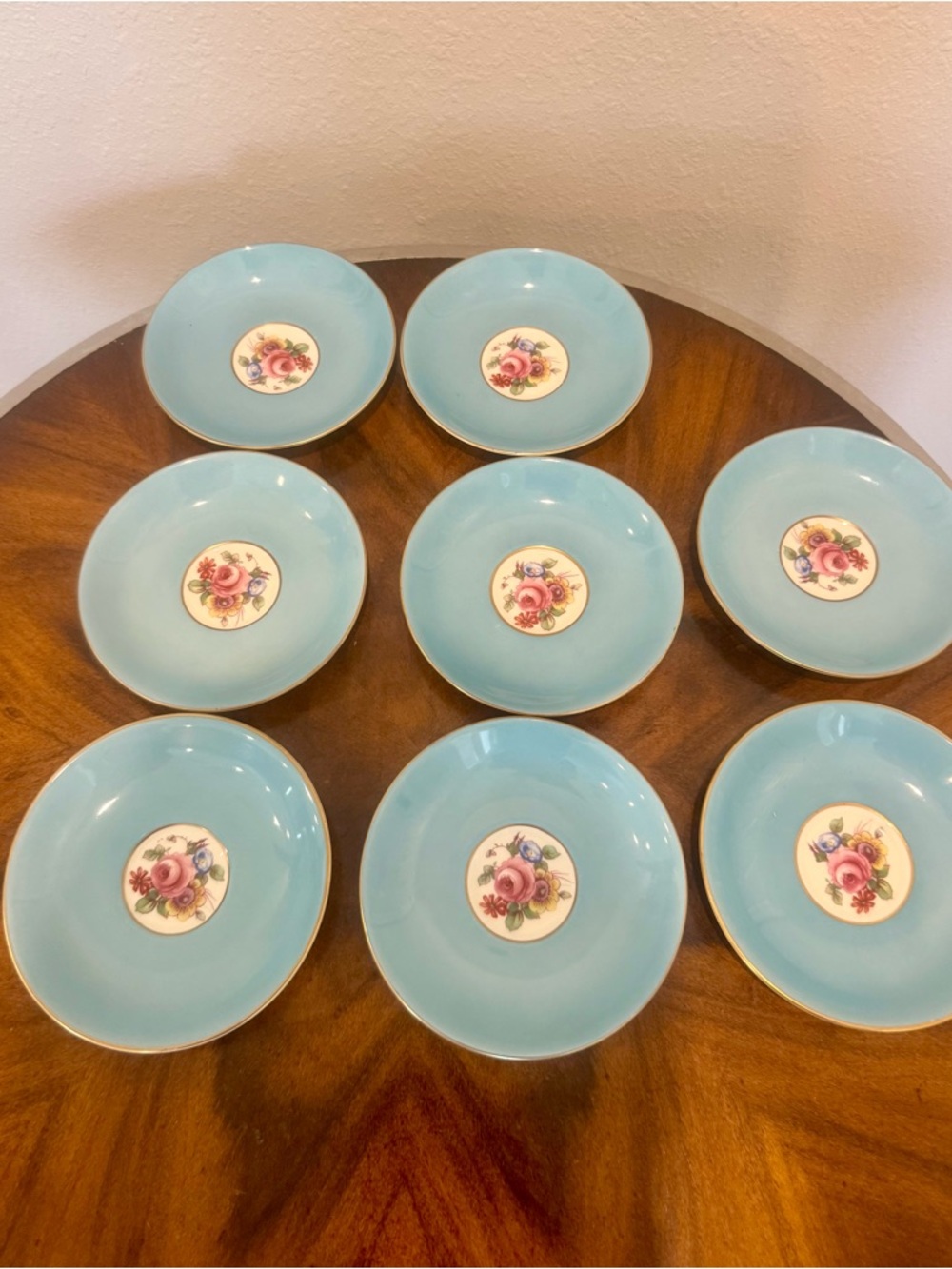 8 Royal Doulton Fine Bone China Saucers Made In England - Picture 4 of 5